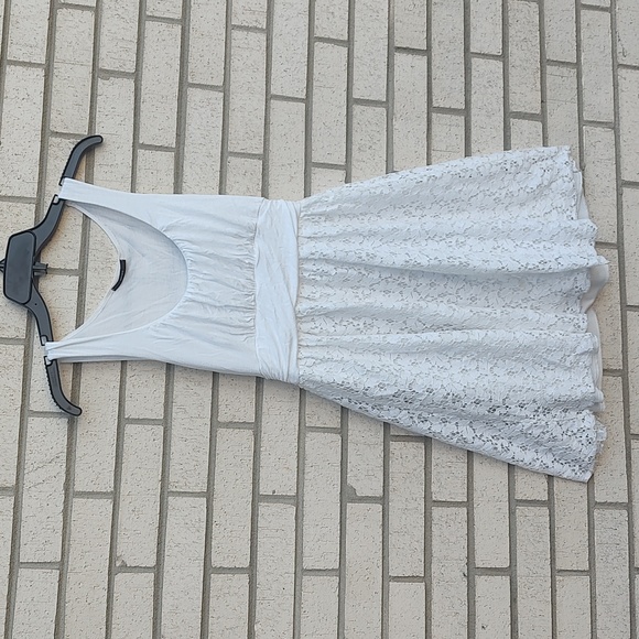 White Dress - Picture 2 of 11